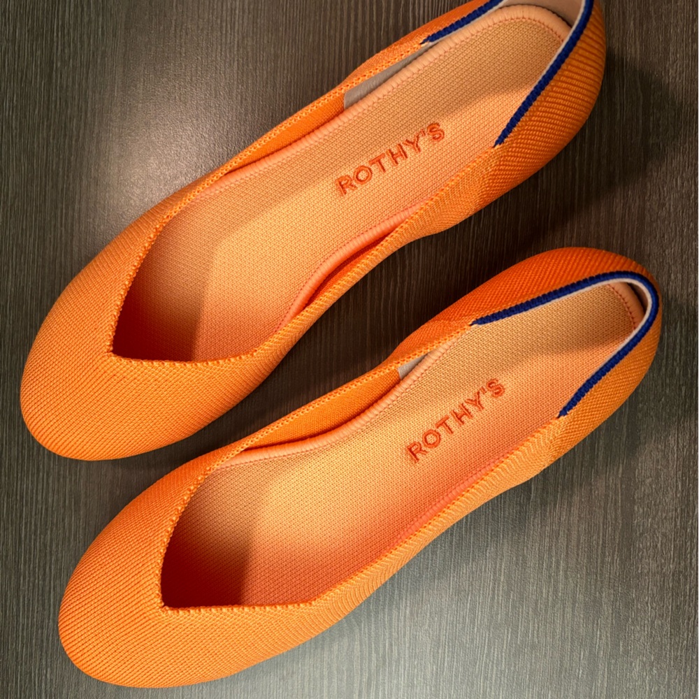 Pristine Rothy’s The Flat, size 10, tangerine, NWOT